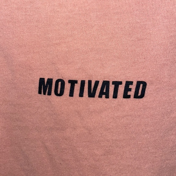 SHEIN Nude/Pink Graphic T-Shirt - Picture 2 of 4